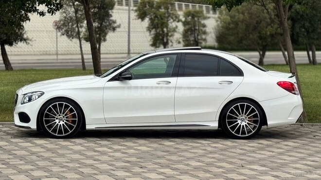 Mercedes C 300 2017, 128,000 km - 2.0 l - Bakı