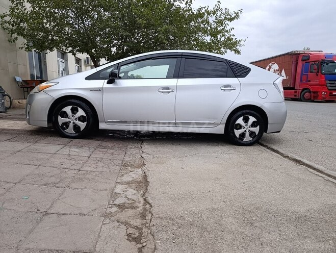 Toyota Prius 2010, 449,467 km - 1.8 л - Bərdə