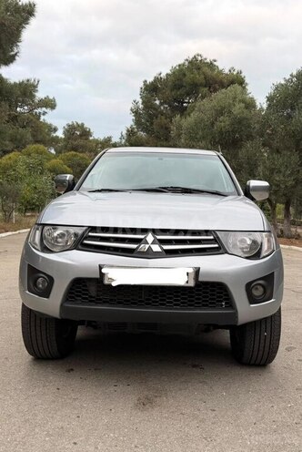 Mitsubishi L200 2014, 212,000 km - 2.5 l - Bakı