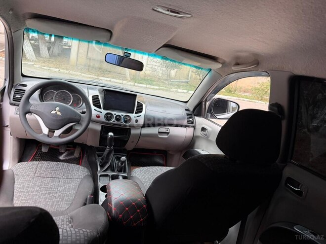 Mitsubishi L200 2014, 212,000 km - 2.5 l - Bakı