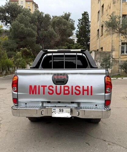Mitsubishi L200 2014, 212,000 km - 2.5 l - Bakı