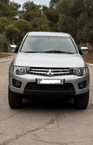 Mitsubishi L200 2014, 212,000 km - 2.5 l - Bakı