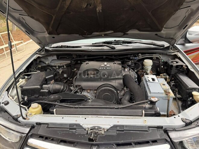 Mitsubishi L200 2014, 212,000 km - 2.5 l - Bakı