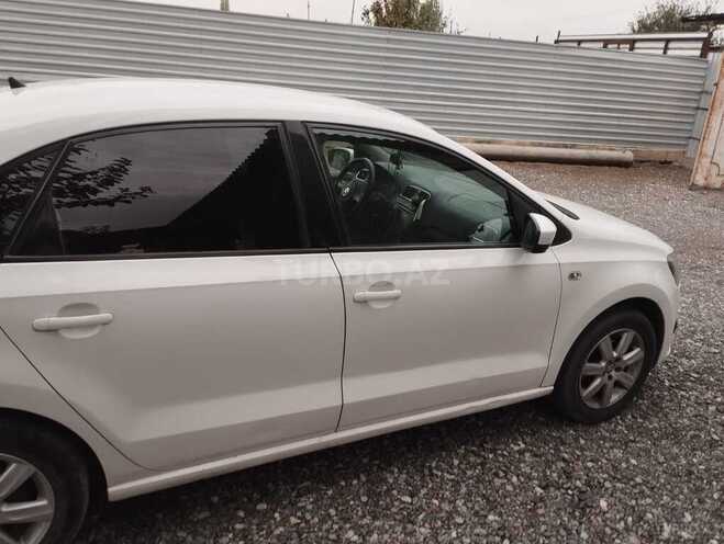 Volkswagen Polo 2013, 168,000 km - 1.6 l - Bakı