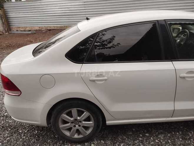 Volkswagen Polo 2013, 168,000 km - 1.6 l - Bakı