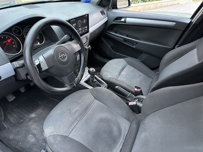 Opel Astra 2005, 295,000 km - 1.4 l - Bakı