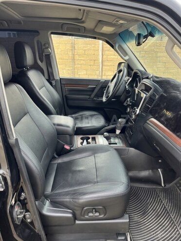 Mitsubishi Pajero 2007, 310,000 km - 3.0 l - Bakı