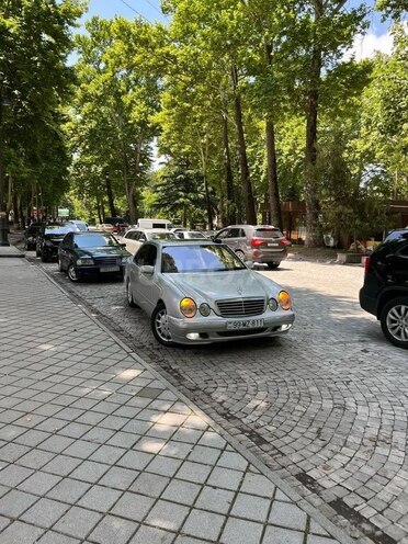 Mercedes E 320 2001, 490,000 km - 3.2 л - İsmayıllı