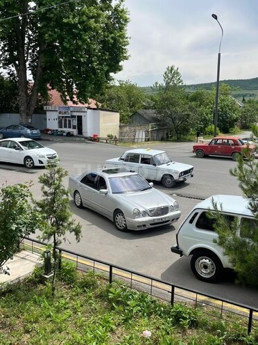 Mercedes E 320 2001, 490,000 km - 3.2 л - İsmayıllı