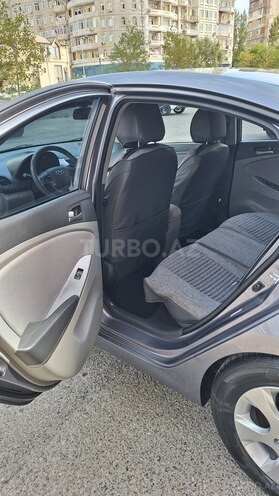 Hyundai Accent 2015, 185,625 km - 1.6 л - Bakı