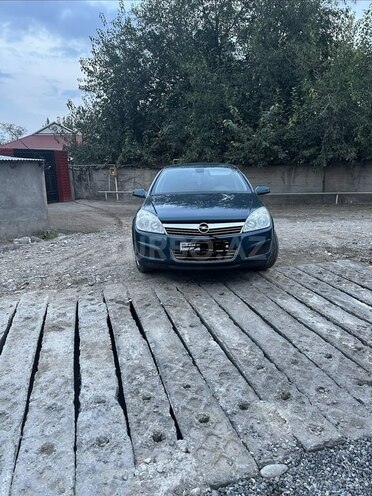 Opel Astra 2007, 326,000 km - 1.4 л - Beyləqan