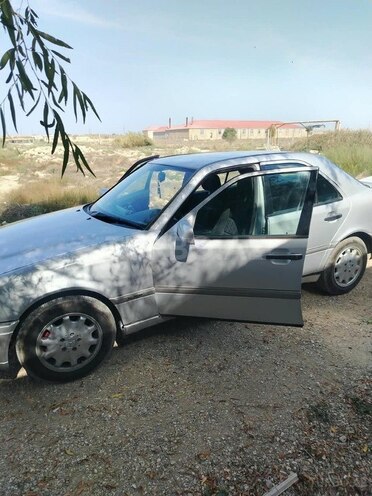 Mercedes C 180 1995, 835,467 km - 1.8 л - Bakı