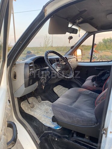 GAZ 27527-745 2006, 284,000 km - 2.3 л - Salyan