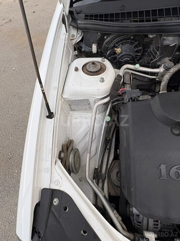 LADA (VAZ) Priora 2012, 320,000 km - 1.6 l - Salyan