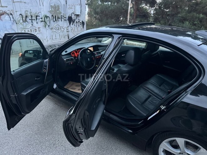 BMW 525 2005, 240,000 km - 2.5 л - Bakı
