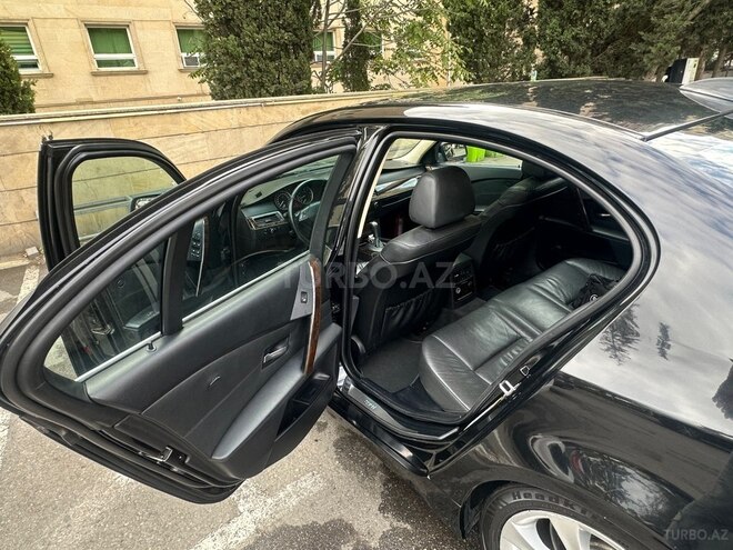 BMW 525 2005, 240,000 km - 2.5 л - Bakı