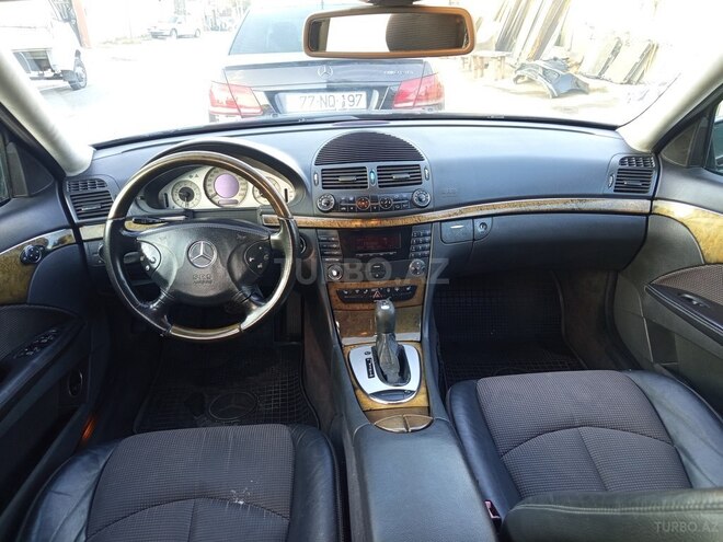 Mercedes E 200 2003, 331,258 km - 1.8 l - Bakı