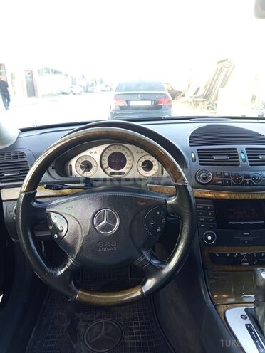 Mercedes E 200 2003, 331,258 km - 1.8 l - Bakı