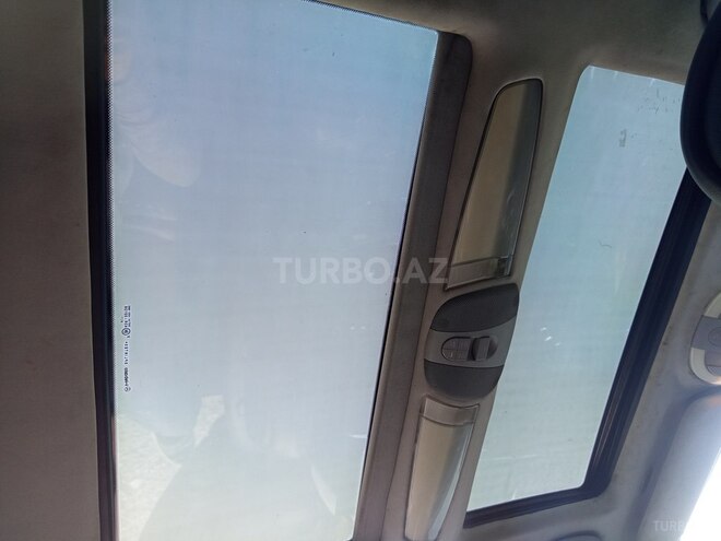 Mercedes E 200 2003, 331,258 km - 1.8 l - Bakı