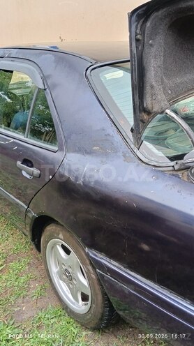 Mercedes C 180 1994, 461,000 km - 1.8 l - Quba