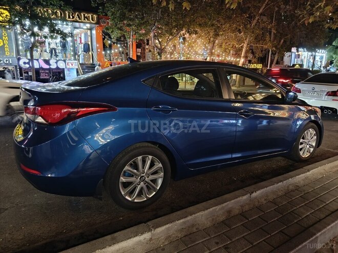 Hyundai Elantra 2015, 214,000 km - 1.8 л - Bakı