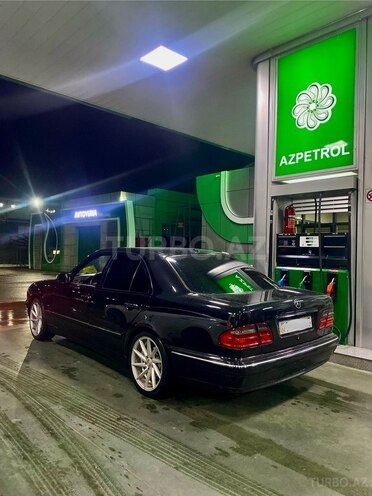 Mercedes E 240 2000, 286,000 km - 2.4 l - Masallı