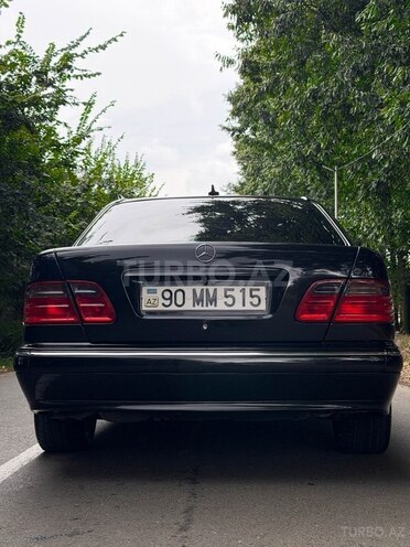 Mercedes E 240 2000, 286,000 km - 2.4 l - Masallı