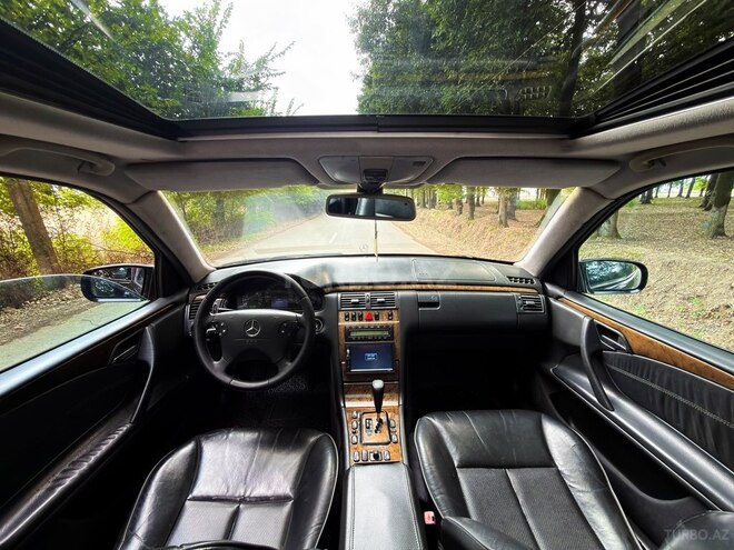 Mercedes E 240 2000, 286,000 km - 2.4 l - Masallı