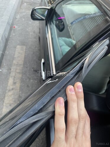 Mercedes E 270 2001, 600,000 km - 2.7 l - Bakı