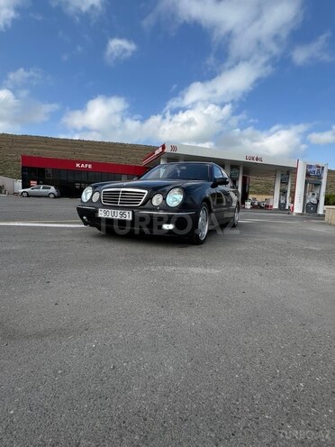 Mercedes E 320 2001, 380,000 km - 3.2 l - Bakı