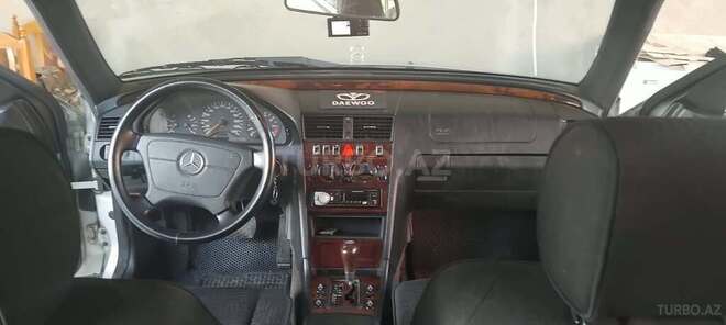 Mercedes C 200 1999, 272,000 km - 2.0 л - Şəki