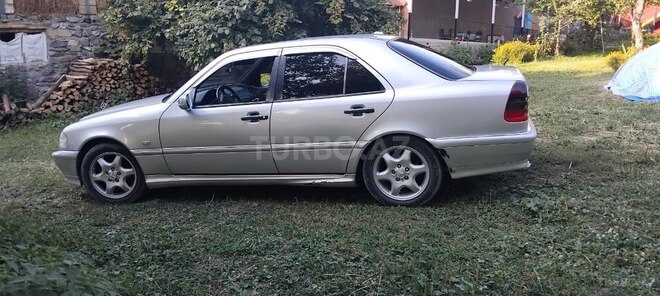 Mercedes C 200 1999, 272,000 km - 2.0 л - Şəki