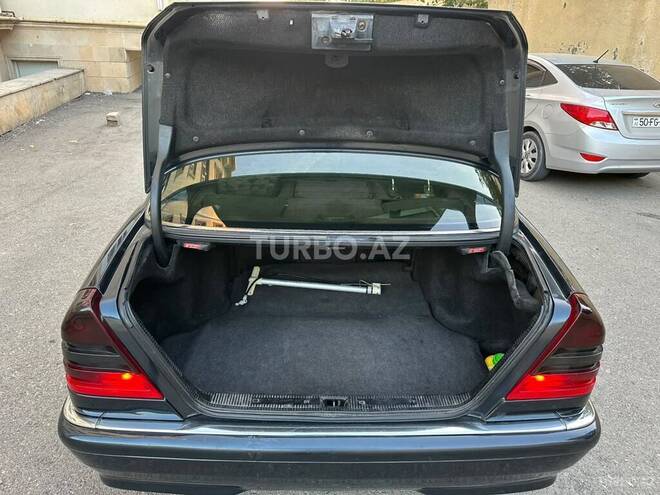 Mercedes C 220 2000, 700,000 km - 2.2 l - Bakı