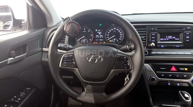 Hyundai Elantra 2017, 135,560 km - 1.6 л - Bakı