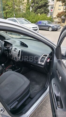 Hyundai i20 2010, 360,000 km - 1.4 l - Bakı