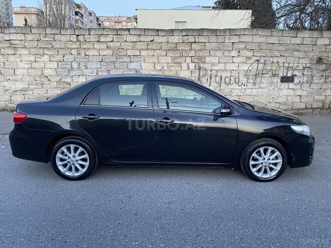 Toyota Corolla 2013, 250,000 km - 1.6 l - Bakı