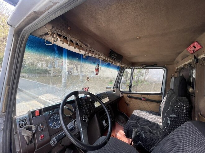 Mercedes 811 D 1991, 450,000 km - 4.0 l - Bakı