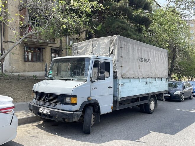 Mercedes 811 D 1991, 450,000 km - 4.0 l - Bakı