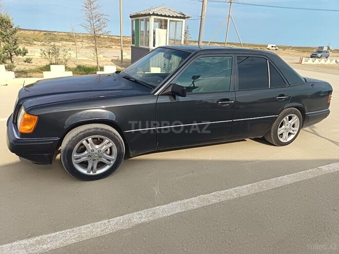 Mercedes E 220 1994, 449,000 km - 2.2 l - Bakı