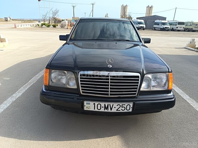 Mercedes E 220 1994, 449,000 km - 2.2 l - Bakı