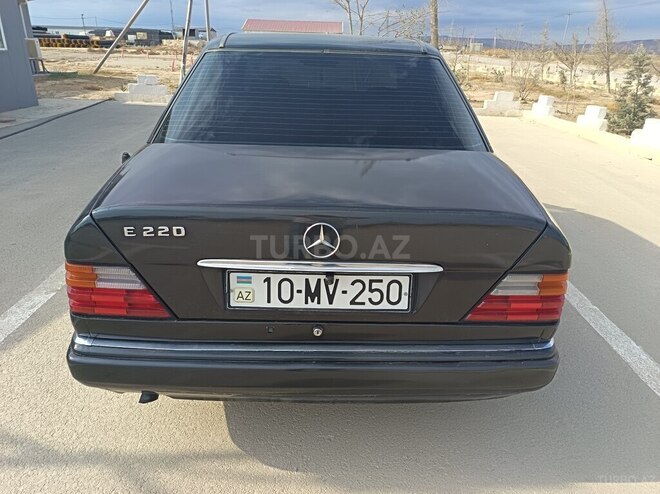 Mercedes E 220 1994, 449,000 km - 2.2 l - Bakı