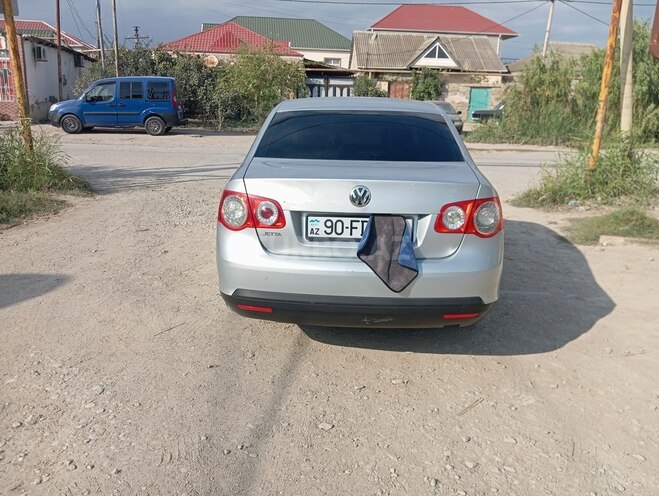 Volkswagen Jetta 2008, 288,657 km - 1.6 l - Bakı