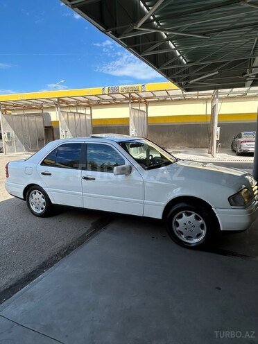 Mercedes C 200 1994, 256,342 km - 2.0 л - Gəncə