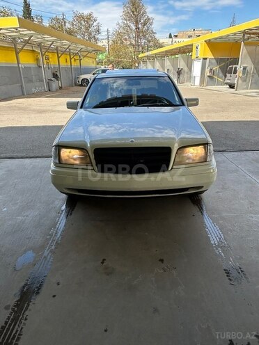 Mercedes C 200 1994, 256,342 km - 2.0 л - Gəncə
