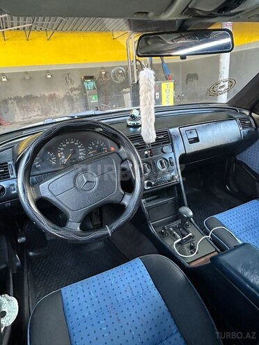 Mercedes C 200 1994, 256,342 km - 2.0 л - Gəncə