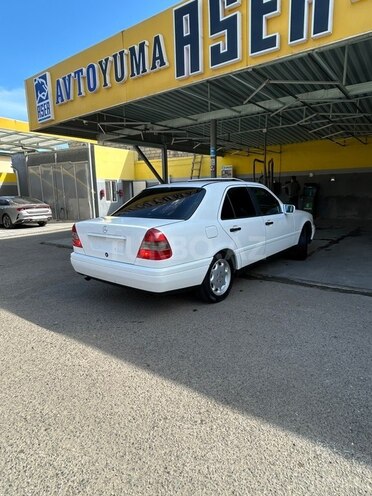 Mercedes C 200 1994, 256,342 km - 2.0 л - Gəncə