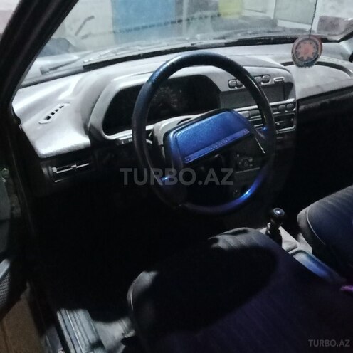 LADA (VAZ) 2115 2006, 260,000 km - 1.6 l - Salyan