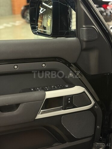 Land Rover Defender 2021, 138,600 km - 3.0 л - Bakı