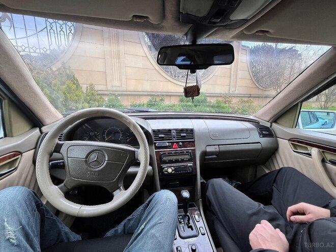 Mercedes C 230 1997, 385,000 km - 2.3 l - Bakı