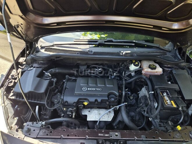 Opel Astra 2011, 290,000 km - 1.4 l - Balakən